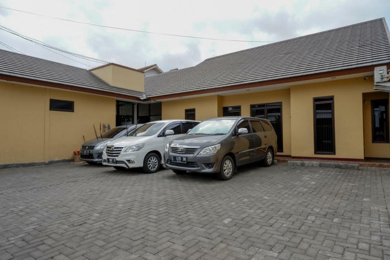 Reddoorz Near Living Plaza Purwokerto Hotel Ngoại thất bức ảnh