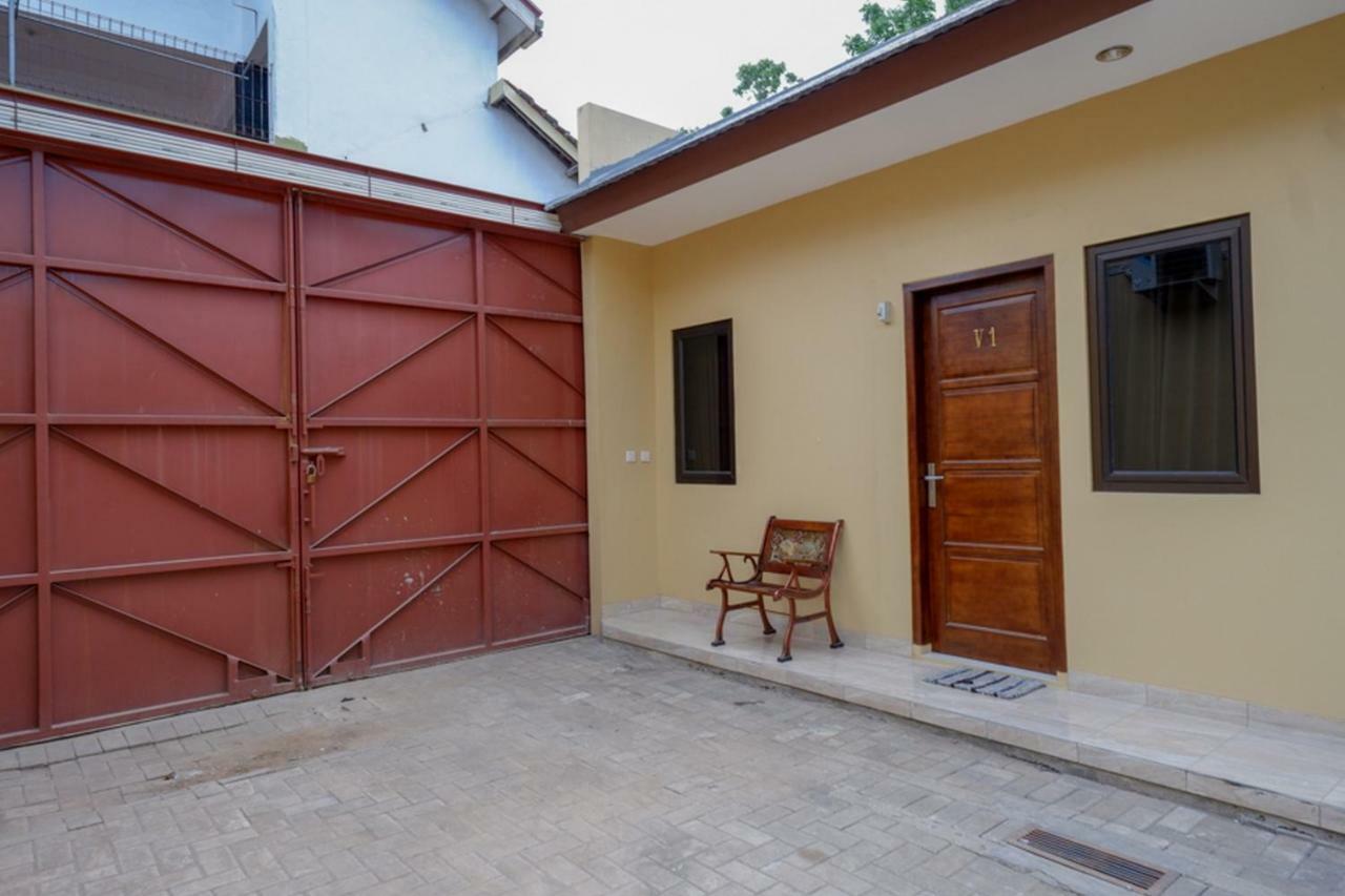 Reddoorz Near Living Plaza Purwokerto Hotel Ngoại thất bức ảnh