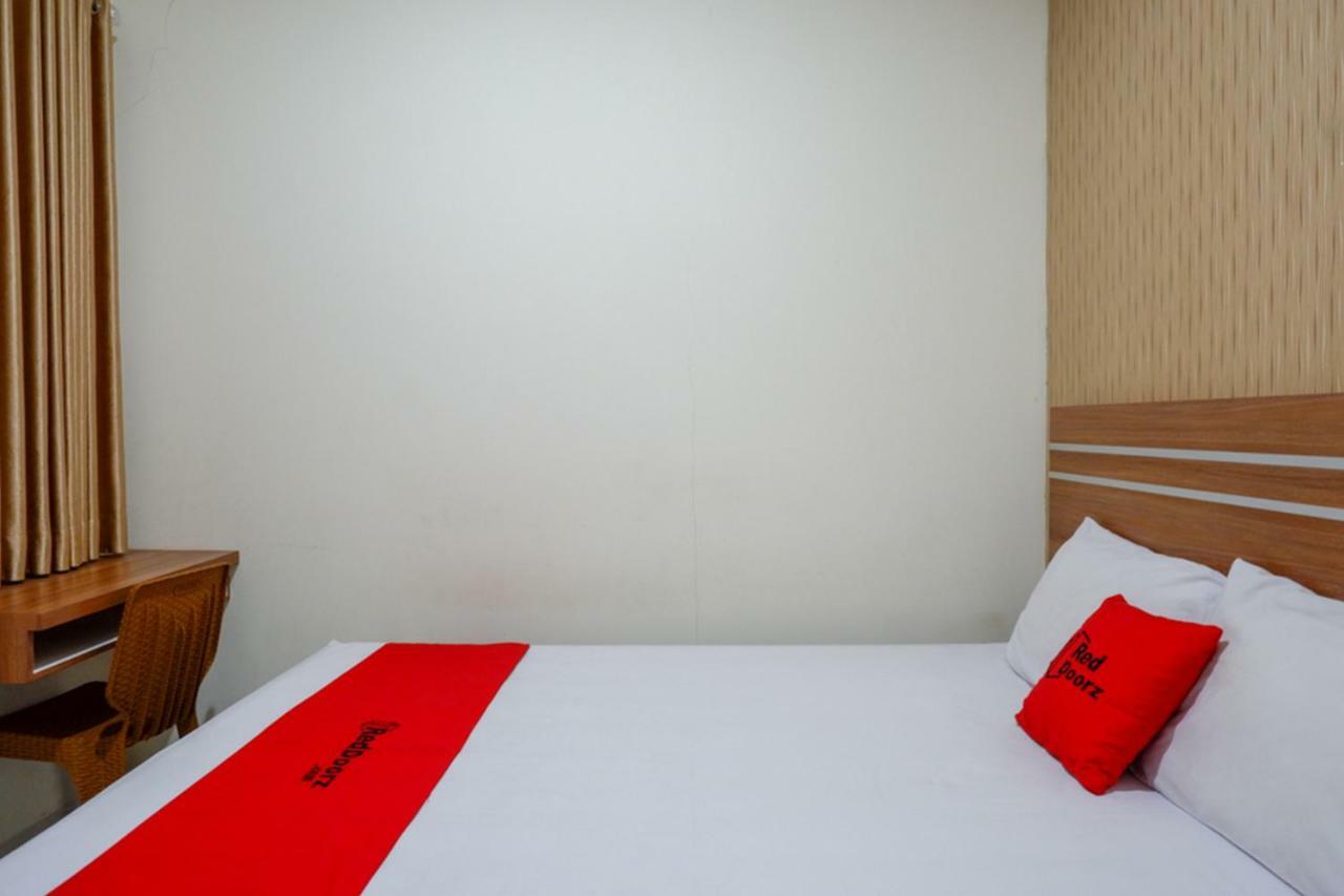 Reddoorz Near Living Plaza Purwokerto Hotel Ngoại thất bức ảnh