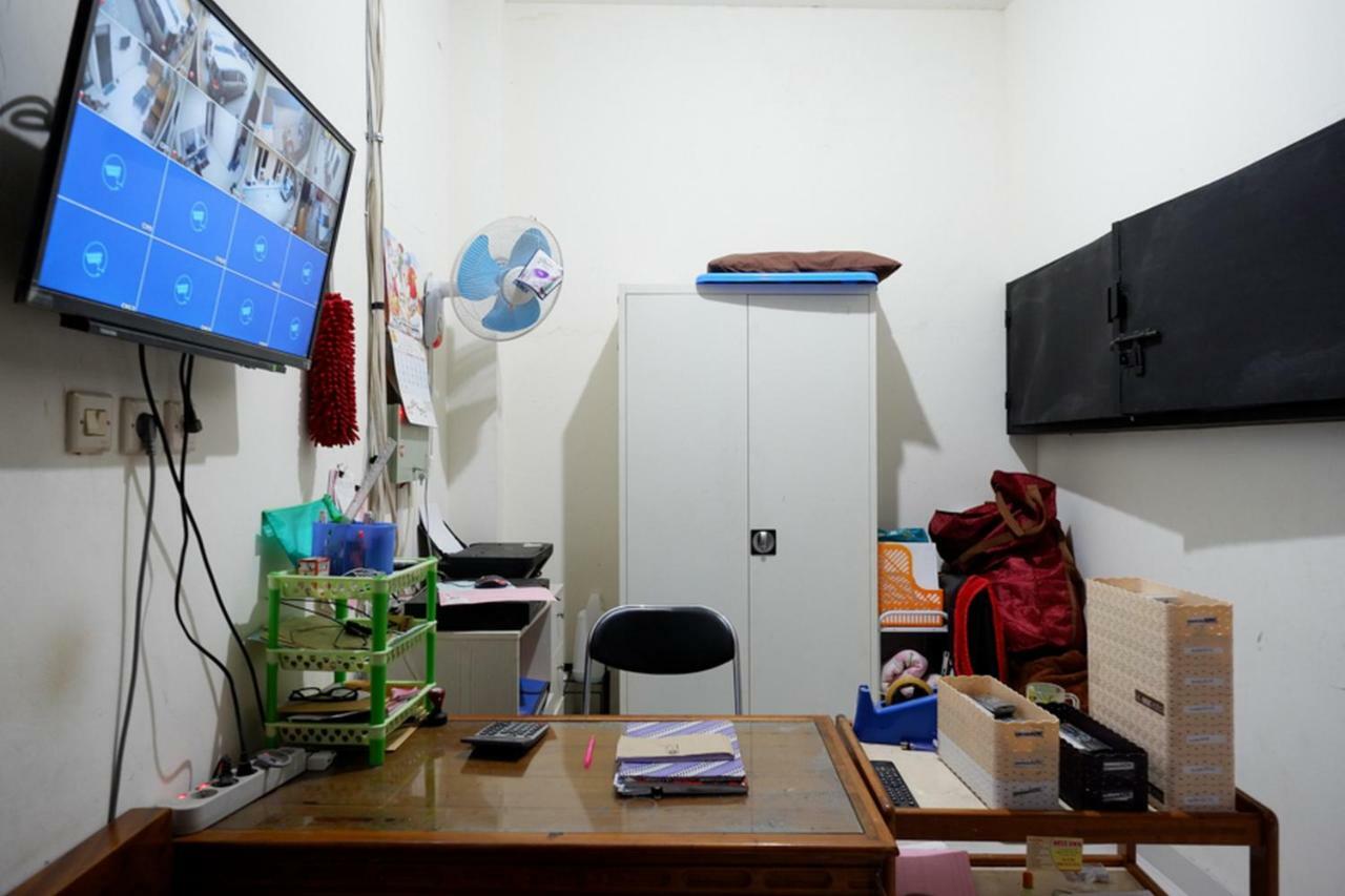 Reddoorz Near Living Plaza Purwokerto Hotel Ngoại thất bức ảnh