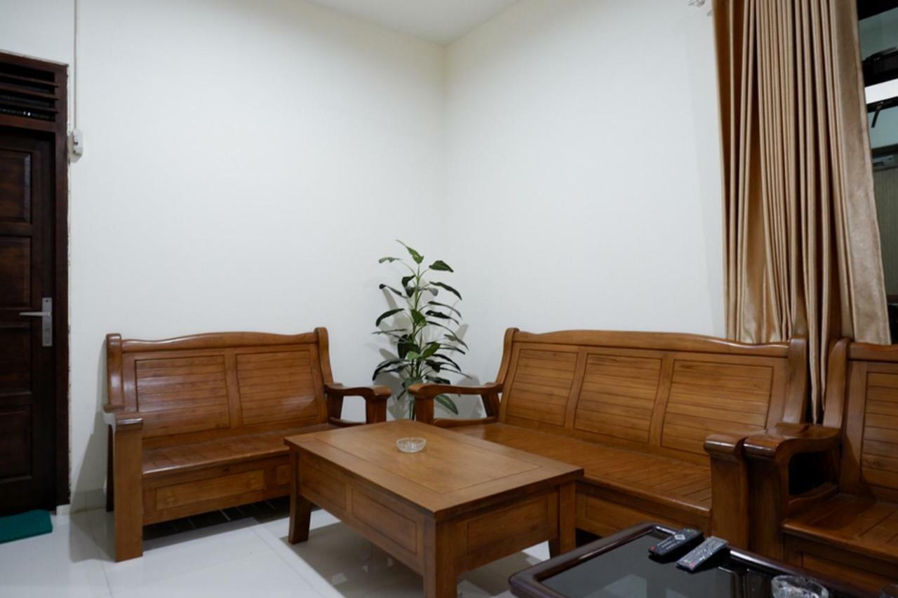 Reddoorz Near Living Plaza Purwokerto Hotel Ngoại thất bức ảnh