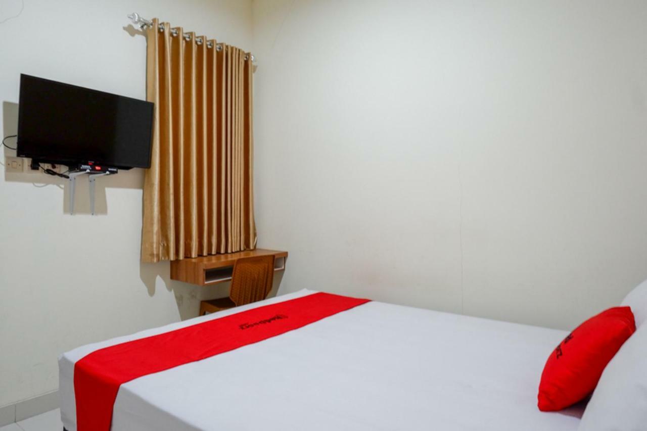 Reddoorz Near Living Plaza Purwokerto Hotel Ngoại thất bức ảnh